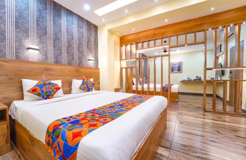 Ram Nagar Hotel | FabHotel INK - Nr Coimbatore North Railway Station