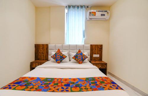 Kolkata Hotel | FabHotel The Hastings Club - Nr Victoria Memorial