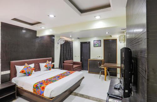 Patel Nagar Hotel | FabHotel Trio Continental Patel Nagar