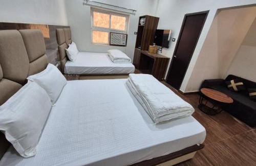 Kakarmatha Hotel | FabHotel Varanasi Suites