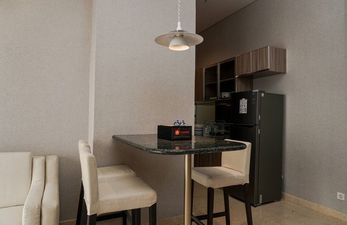 Chinatown Apartment | Fabulous 2BR Lucky Tower Apartment