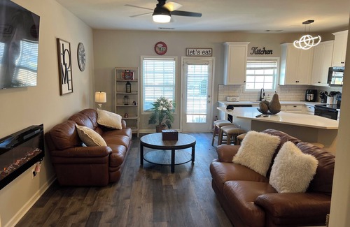 Braselton House | Fabulous 3-bedroom townhome with WiFi and AC in Braselton/chateau elan area