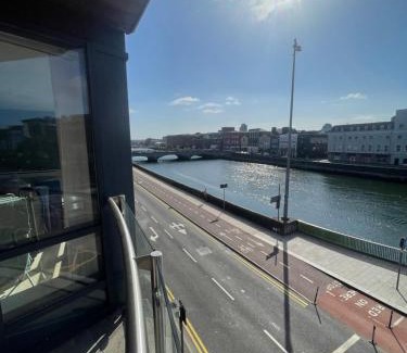 Victorian Quarter Apartment | Fabulous and Sunny 2 bed Apartment, in City Centre