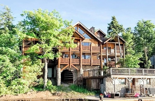 Crowes Landing Cottage | Fabulous cottage suite, spectacular Stoney Lake view!