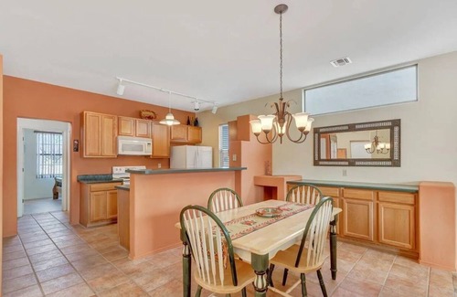 Green Valley House | Fabulous Mountain View Townhome in Santa Rita Springs Green Valley