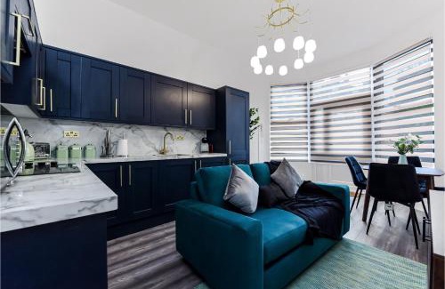 Crouch End Apartment | Fabulous One Bedroom Flat with Private Garden