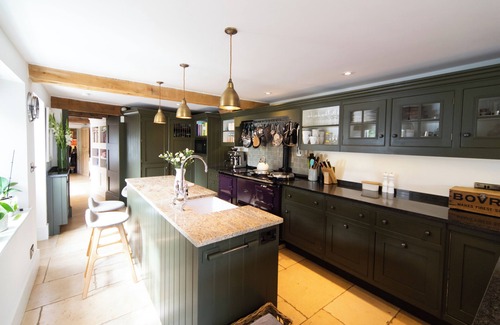 Kingham House | Fabulous Spacious House in the heart of Kingham, Cotswolds