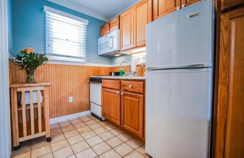 Block Island Apartment | Fabulous Studio Near Ballard's Beach