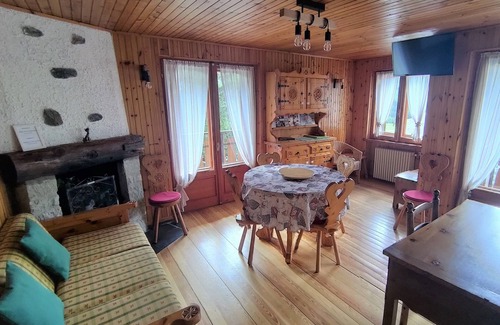 Cogne Apartment | Fabulous three-room apartment at the foot of the ski slopes - Pets allowed