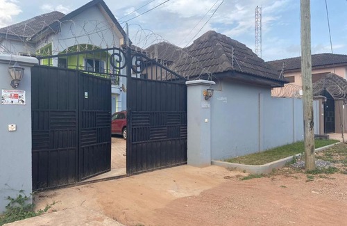 North Legon Villa | Fafa's Villa