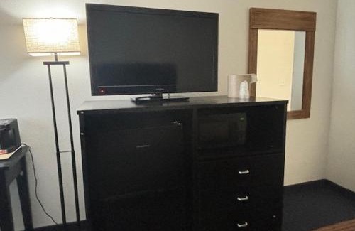 Outlook Hotel | FairBridge Inn & Suites Sunnyside