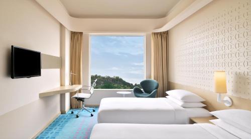 Gachibowli Hotel | Fairfield by Marriott Hyderabad Gachibowli