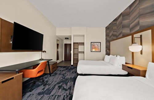 Greenbrier East Hotel | Fairfield Inn and Suites By Marriott Chesapeake