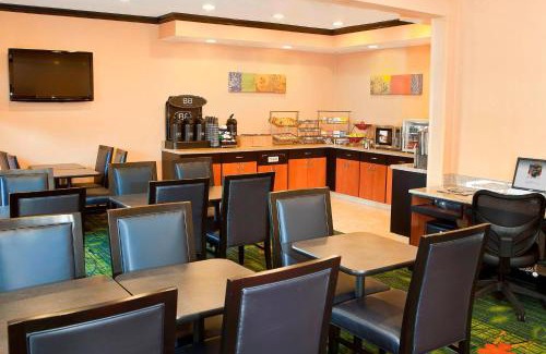 Forsyth Hotel | Fairfield Inn by Marriott Forsyth Decatur