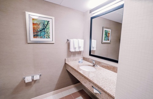 Medford Hotel | Fairfield Inn by Marriott Medford Long Island