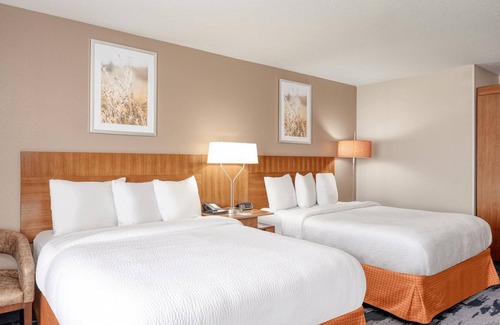 Octa Hotel | Fairfield Inn & Suites Jeffersonville I-71