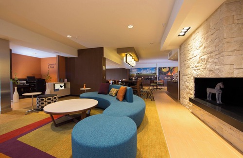 Burlington Hotel | Fairfield Inn & Suites by Marriott Burlington