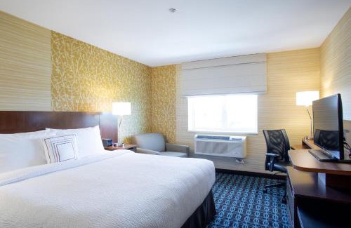 Auburndale Hotel | Fairfield Inn & Suites by Marriott New York Queens/Fresh Meadows
