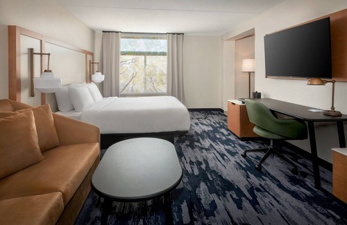 Rome Hotel | Fairfield Inn & Suites by Marriott Rome