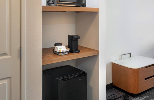 Rome Hotel | Fairfield Inn & Suites by Marriott Rome