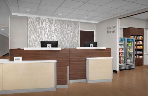 Sterling Hotel | Fairfield Inn & Suites Dulles Airport
