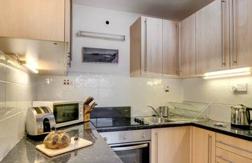 Mumbles Apartment | Fairhaven Court - One Bedroom Apartment, Sleeps 4