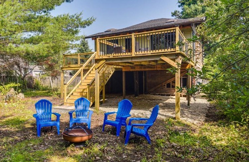 Fairhaven House | Fairhaven Harbor-Front Gem - Steps From the Water!