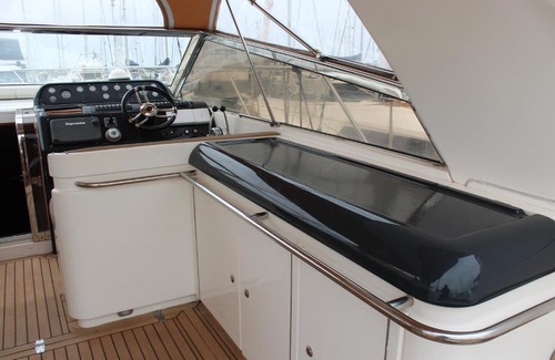 Borgo Santa Maria Boat Rental | Fairline Targa 43