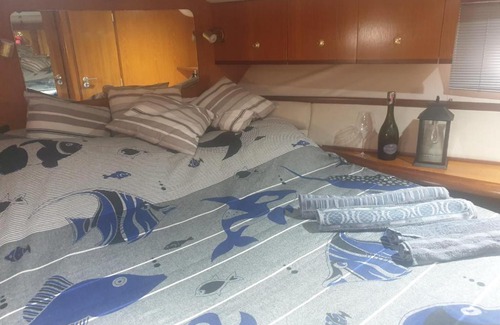 Borgo Santa Maria Boat Rental | Fairline Targa 43