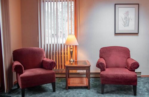 East Kootenay Hotel | Fairmont Hot Springs Resort