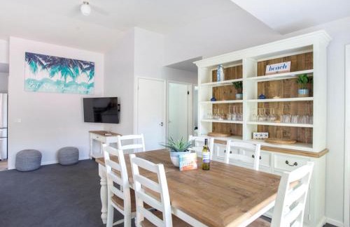 Mollymook Villa | Fairway Haven Getaway