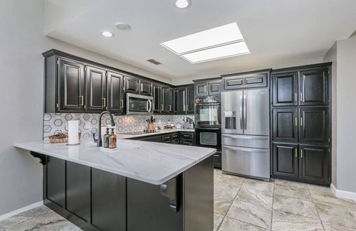 Amarillo House | Fairway Retreat: Luxury Amarillo Vacation Rental on the Golf Course