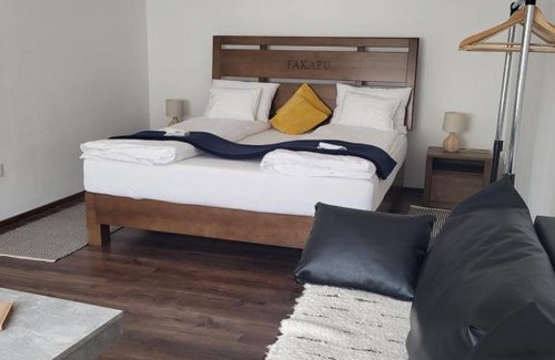 Tokaj Bed & Breakfast | Fakapu Pince és Panzió