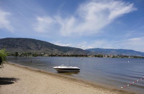 Okanagan-Similkameen Hotel | Falcon Resort