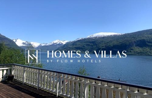 Stryn House | Faleide Panorama
