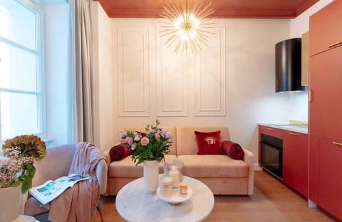 Old Town Apartment | Fall in love with the beautiful Old Town of Warsaw