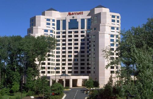 Falls Church Hotel | Falls Church Marriott Fairview Park