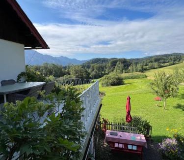 Nussdorf am Attersee Apartment | Familie Falkensteiner - eine friedvolle Oase