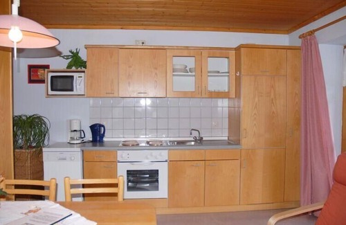 Maibrunn Apartment | Familienfreundliche Ferienwohnung mit Eigenen Balkon