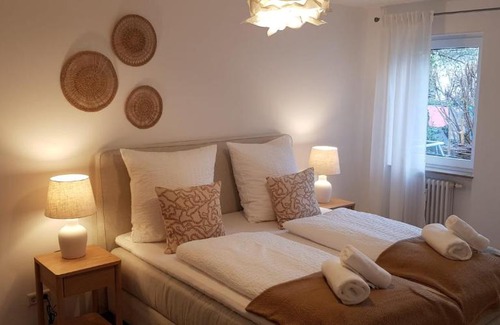 Heitersheim Apartment | Familienfreundliche und moderne Wohnung mit Balkon