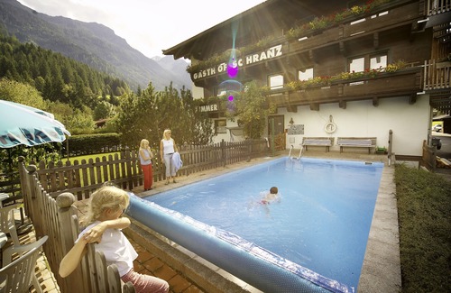 Wald im Pinzgau Apartment | Familiengasthof Schranz