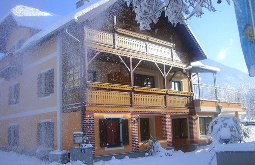 Seeboden Cottage | Familienzimmer Bergblick Komfort - Pension Linder