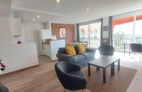 Cerrado de Calderon Apartment | Family apartment with pool, gardens and parking in Malaga