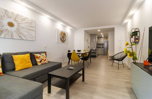 Parque Ayala Apartment | Family Apt next to tren Station by SharingCo