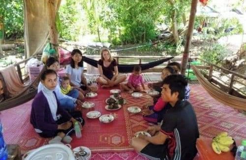 Banan House | Family Batcave Homestay