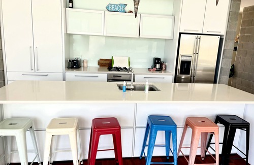 Omaha House | Family beach haven in Omaha