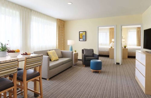 Central Business District Resort | Family Break! Great Downtown Base near Lafayette Square & Louis Armstrong Park