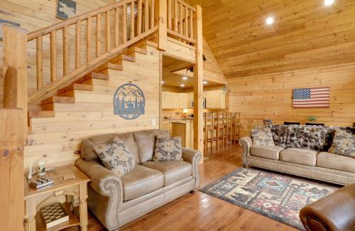 Van Buren House | Family Cabin with Deck By Mark Twain Natl Forest!