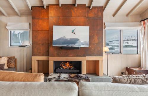Perisher Valley Apartment | Family Chalet 34 The Stables Perisher