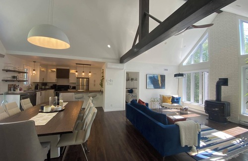 Georgeville Ski Chalet | Family chalet in the woods, rental 31 nights+, sleeps 12